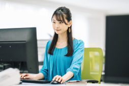 フリー素材_事務pixta_88761665_M