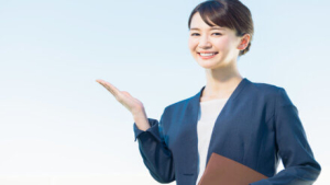 フリー素材_女性営業2